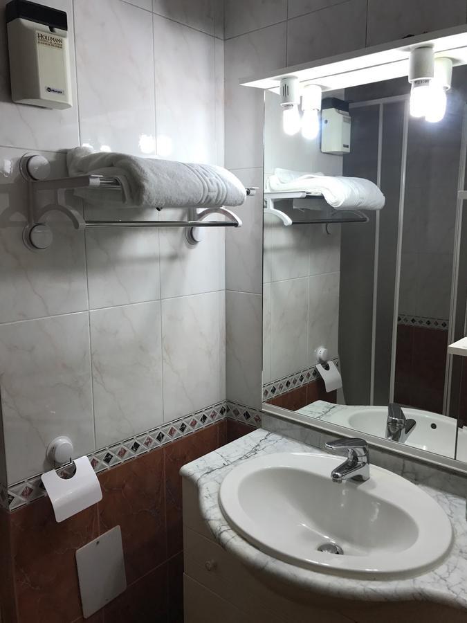 Apartament In Regim Hotelier Bacău Exterior foto